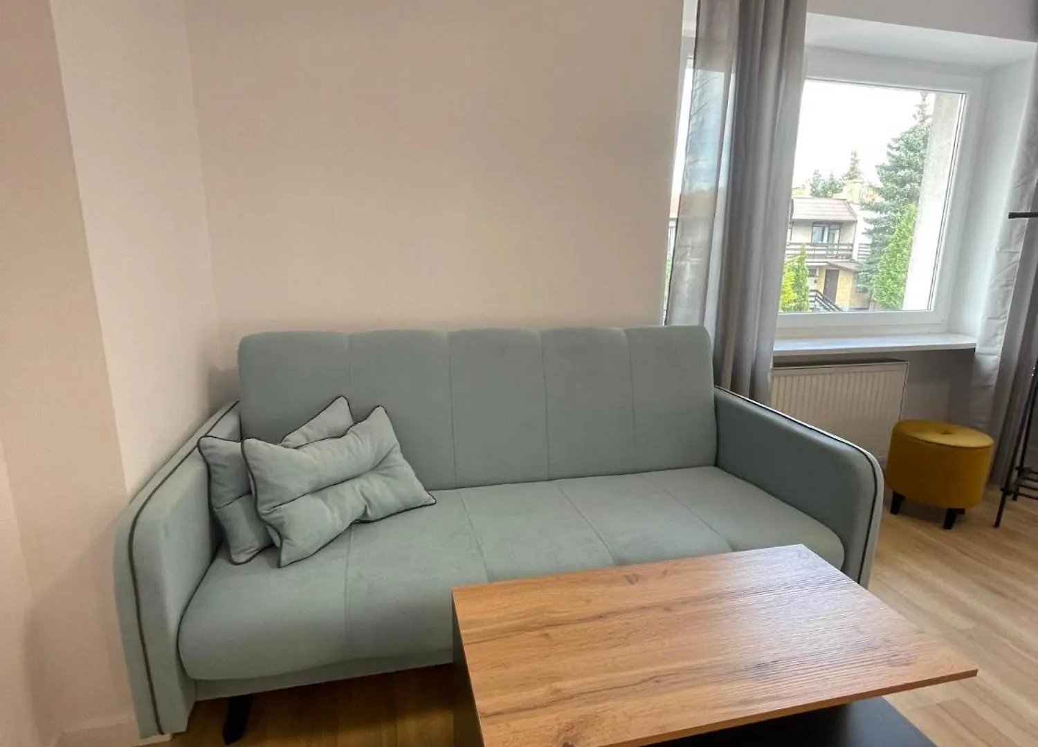 Terminal Family Airport Hostel Poznan